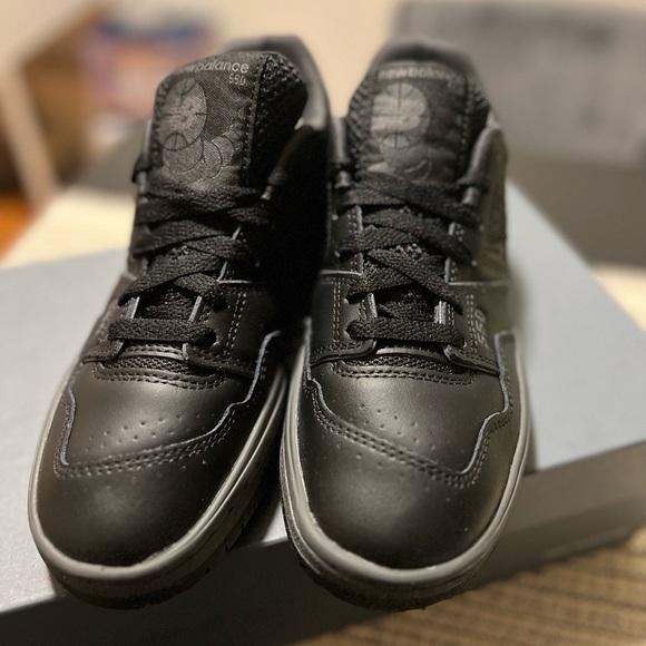 New Balance 550 - Picture 3 of 6
